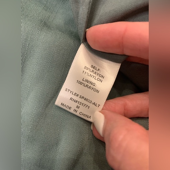 Altar’d State mint green scalloped skirt, flowy fabric, lined shorts. Medium (O) - Picture 3 of 6